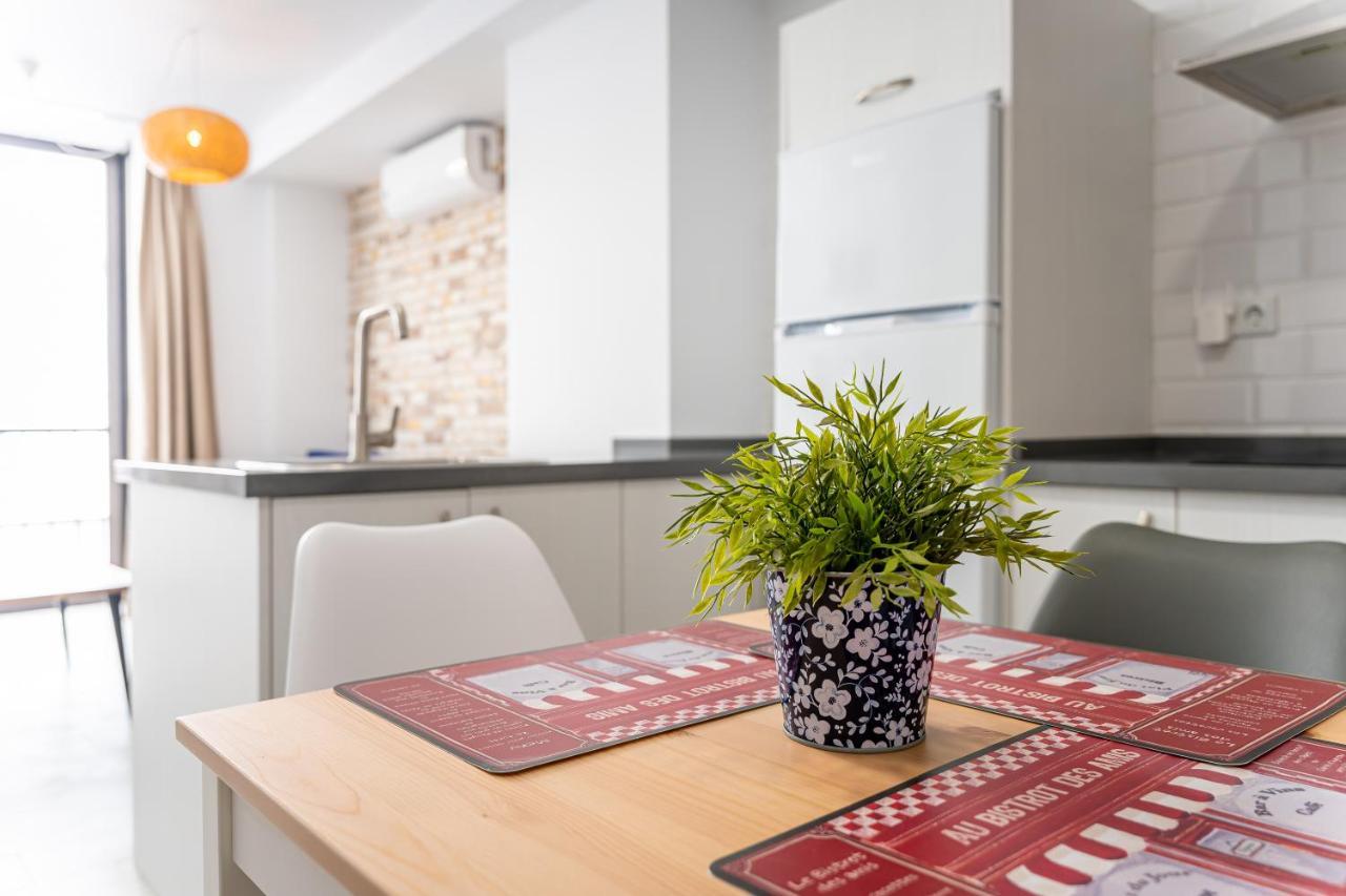 La Trinidad Suites Fuengirola Esterno foto